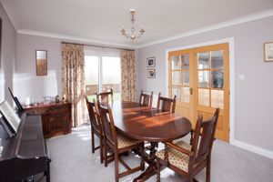 Dining Room- click for photo gallery